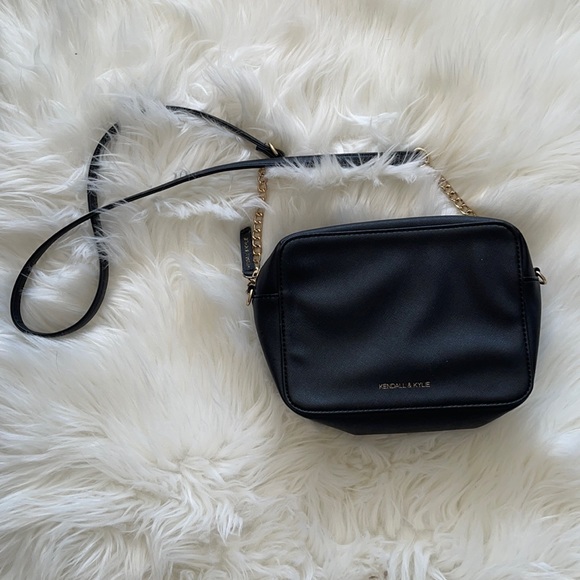 Kendall x Kylie cross body purse - Picture 1 of 4